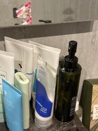 imageb5d09b40695b.jpg?f=webp&w=200