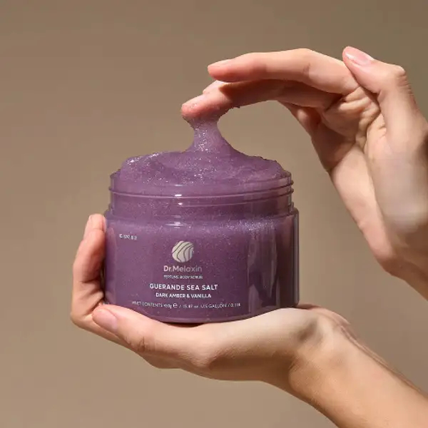 Guerande Sea Salt Perfume Body Scrub (2 types)