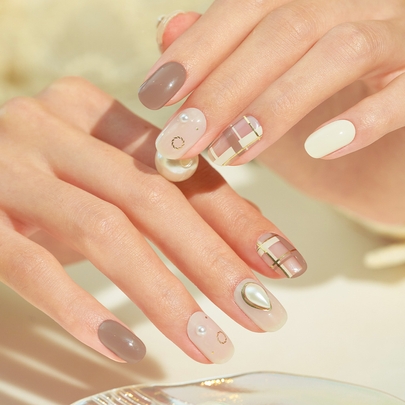 [EDGEU] Гель-лак наклейки для маникюра Pearl Locket Nail Strips