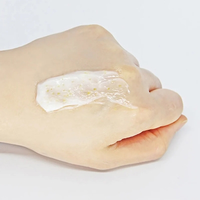 [Skinfood] Крем для ровного тона Yuja C Dark Spot Clear Cream 70мл